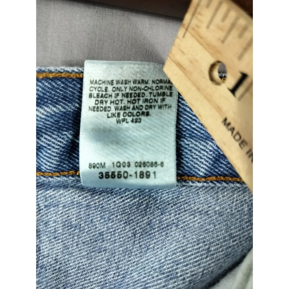 Levis levi 550